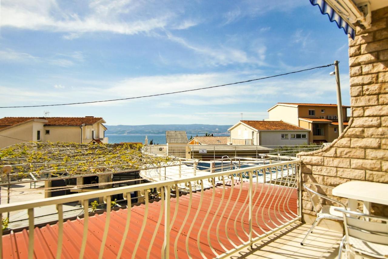 Apartments Babaja Omiš Esterno foto