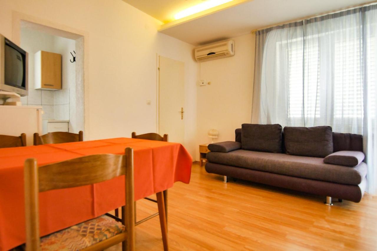 Apartments Babaja Omiš Esterno foto