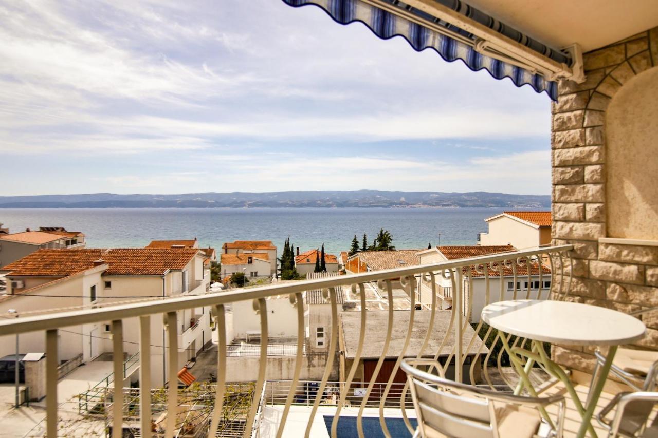 Apartments Babaja Omiš Esterno foto