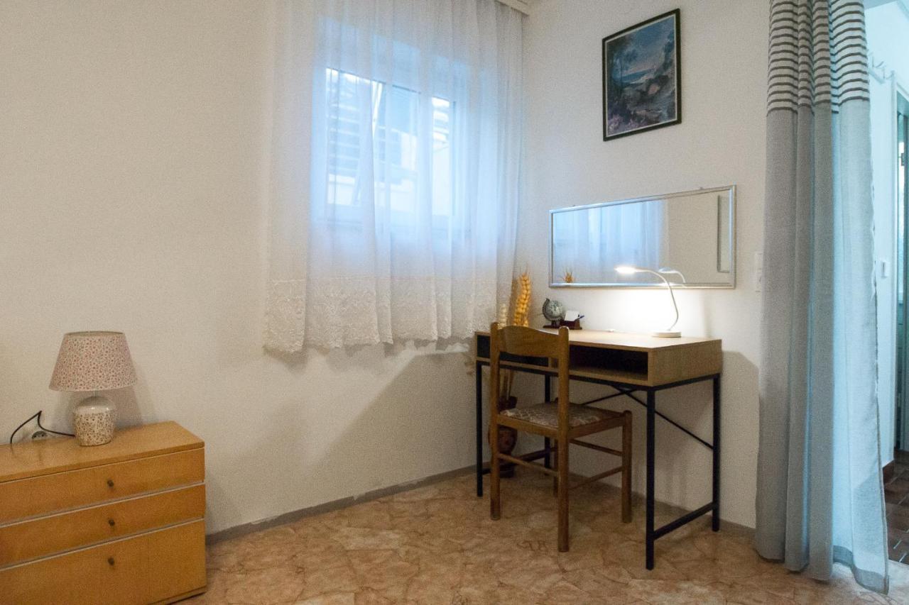 Apartments Babaja Omiš Esterno foto